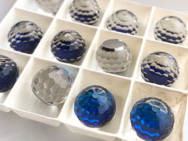 画像2: スワロフスキー#4869 バミューダブルー 14ミリ カボション　2個 (2)