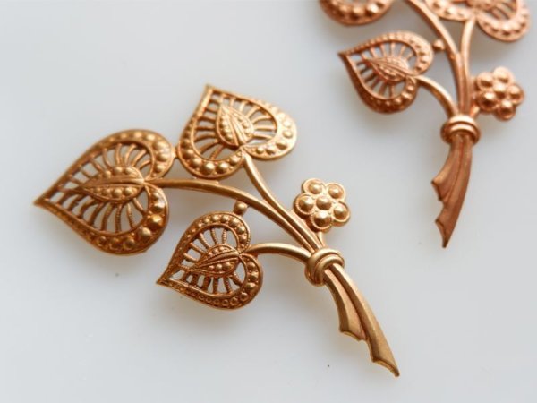 画像3: ミリアムハスケル　ヴィンテージ【デコラティブ・フィリグリー・ハートリーフ】1個　ハスケルパーツ (3)