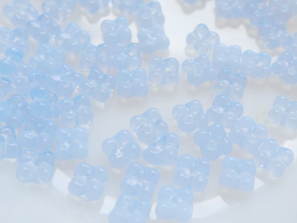 画像3: ドイツヴィンテージ・フラワーガラスビーズ【4ペタル・オパールブルー】30個 (3)