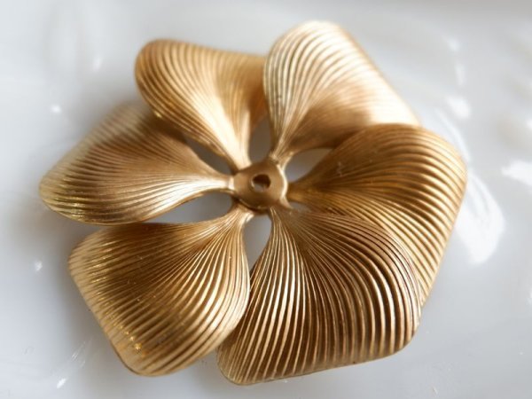 画像4: USA真鍮製　テクスチャーフラワー【ラージ・ファン・ペタル】2個 (4)