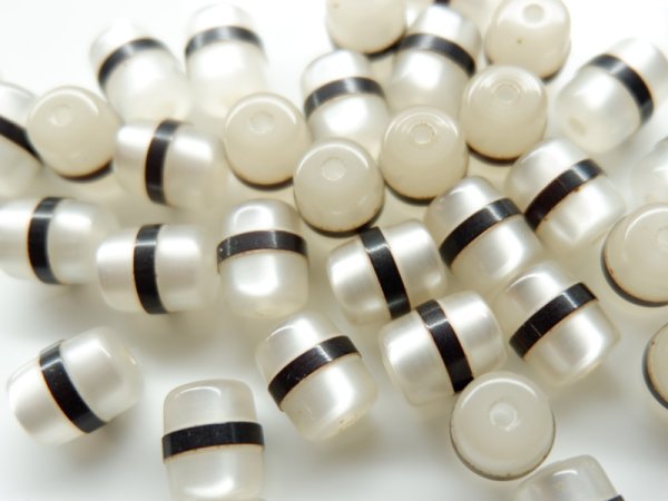 画像2: ヴィンテージルーサイトビーズ・ムーングロウ【俵型・ダークブラウンライン】20個 (2)