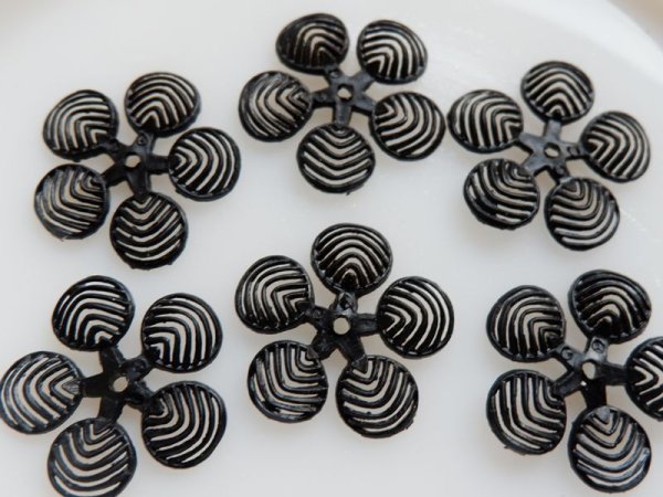 画像3: ジャパンヴィンテージ　ソフトプラスチック・フラワー【5ペタル・ブラック】2個 (3)