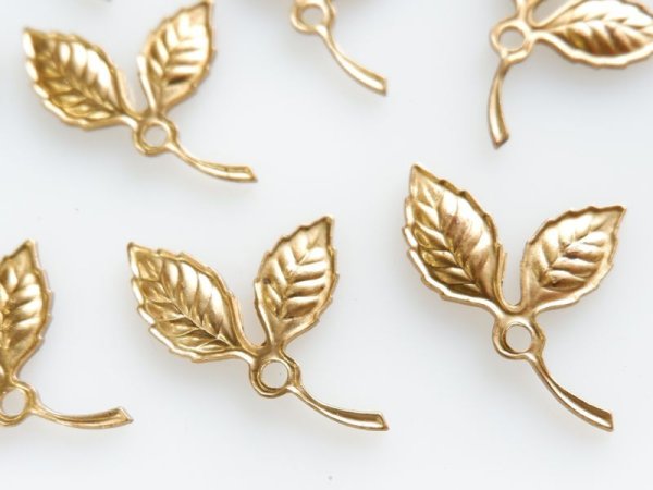 画像4: ヴィンテージUSA真鍮製　エナメルのできるリーフ　2個 (4)