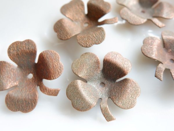 画像2: ヴィンテージ　USAスチール製オキシデーション・クローバー　2個 (2)