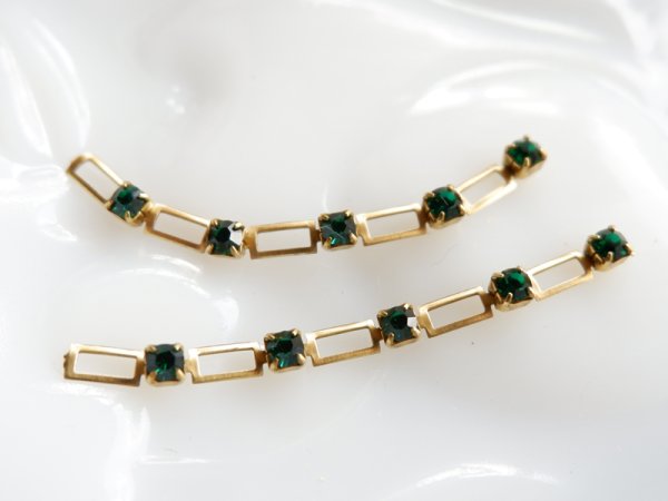 画像3: スワロフスキーヴィンテージ　ラインストーンチェーン【スキップ・エメラルド】　30センチ　 (3)