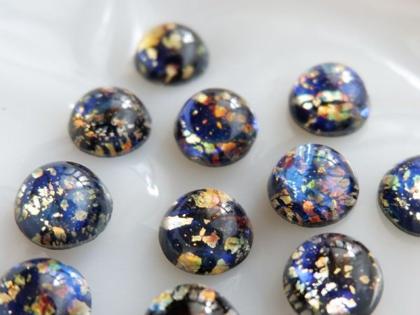 画像3: チェコヴィンテージ　【ブルーオパール・ラウンド13mm】2個　ストーンのみ　ドラゴンブレス　ファイヤーオパール (3)