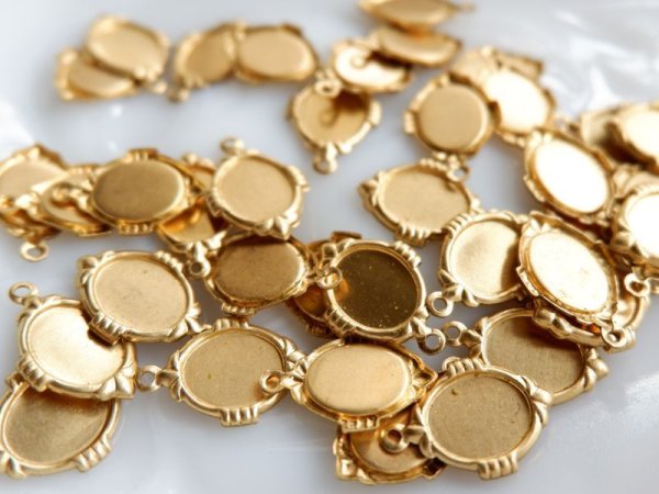 画像2: USA真鍮セッティング・オーバルカメオ枠【10×8ミリ】4個 (2)