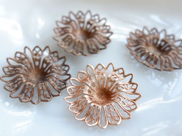 画像2: ミリアムハスケル　ヴィンテージUSA真鍮製 フィリグリー30ミリ【Cメッキ無し】　1個 (2)