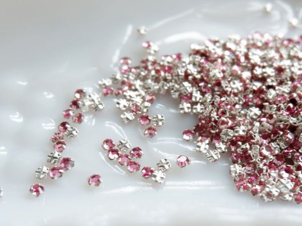 画像3: ヴィンテージスワロフスキー・ローズモンテ【ライトローズ・ss10】50個 (3)