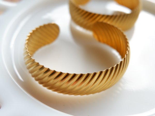 画像2: USA真鍮製　バングル【斜め模様】18.5ミリ　　　 (2)