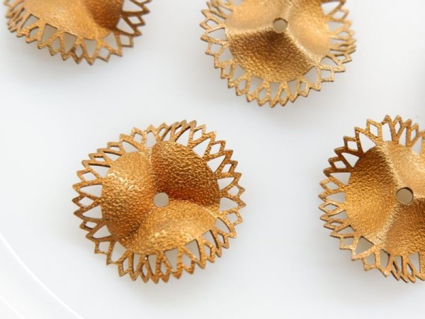 画像2: ヴィンテージUSA真鍮製　レースエッジ・フリルパーツ26.5ミリ　2個 (2)