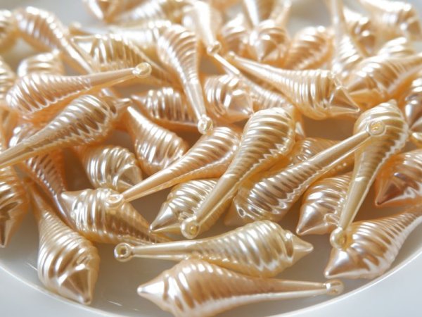 画像4: ヴィンテージ・パールカラー・シェルドロップ38ミリ (4)