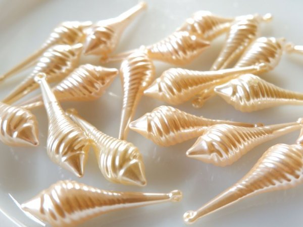 画像3: ヴィンテージ・パールカラー・シェルドロップ38ミリ (3)