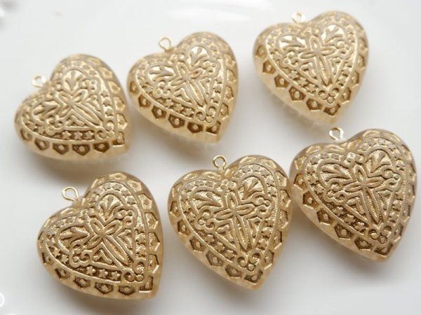 画像3: ドイツヴィンテージ・マットゴールド・ハート・チャーム　ペンダントトップ大30ミリ　1個 (3)