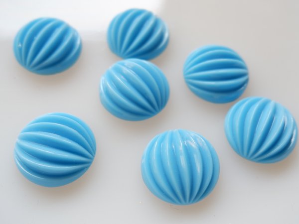 画像3: チェコヴィンテージ　ガラスカボション【リブド・みずいろ　21ミリ】1個 (3)