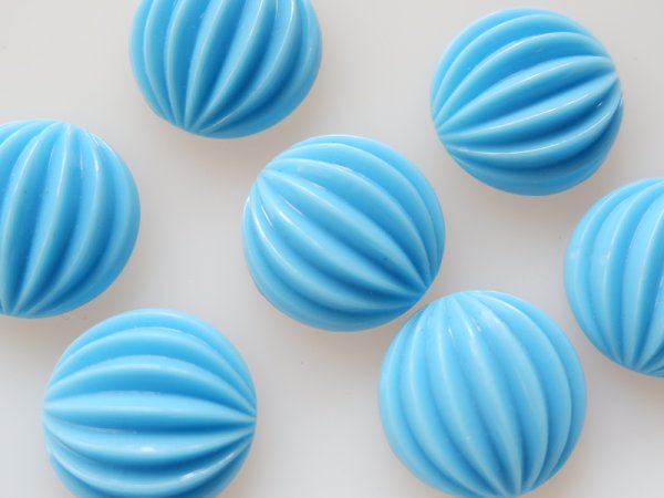 画像2: チェコヴィンテージ　ガラスカボション【リブド・みずいろ　21ミリ】1個 (2)