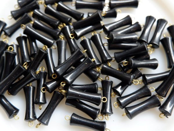 画像2: ヴィンテージ　9ピン付きアクリルビーズ・コネクター【ブラック】6個 (2)