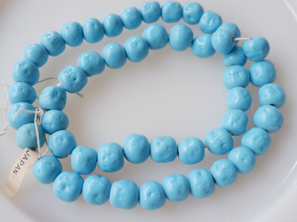 画像2: ジャパンヴィンテージ　ターコイズブルー・ガラスビーズ【バロック10ミリ】約48粒 (2)