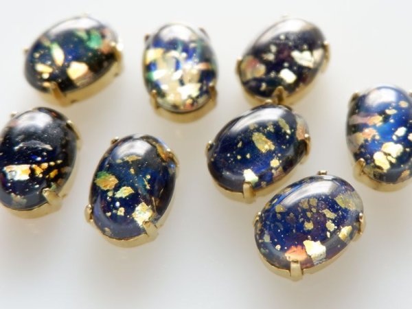 画像3: チェコヴィンテージ　【ブルーオパール14×10mm】縫い付け用台座付き2個　ファイヤーオパール (3)