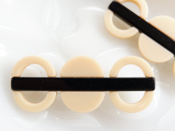 画像3: ドイツヴィンテージ・ガラリスブローチ【E】 (3)