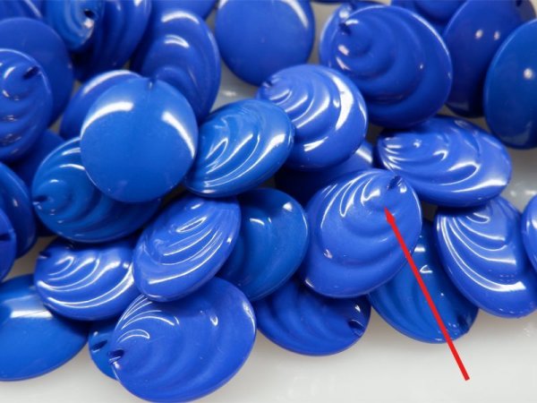 画像3: ドイツヴィンテージ　斜めホールのフラットビーズ【ブルー】30個 (3)