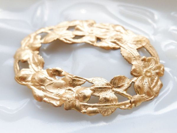 画像2: USA真鍮製 　オーバル・フラワーフレーム　73ミリ　1個 (2)