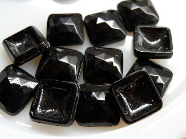 画像3: フランスアンティーク 　ネイルヘッドビーズ【2穴スクエア　17ｍｍ】10個 (3)