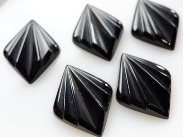 画像2: ドイツヴィンテージ・ルーサイトのカボション【カイト・ブラック38ミリ】2個 (2)