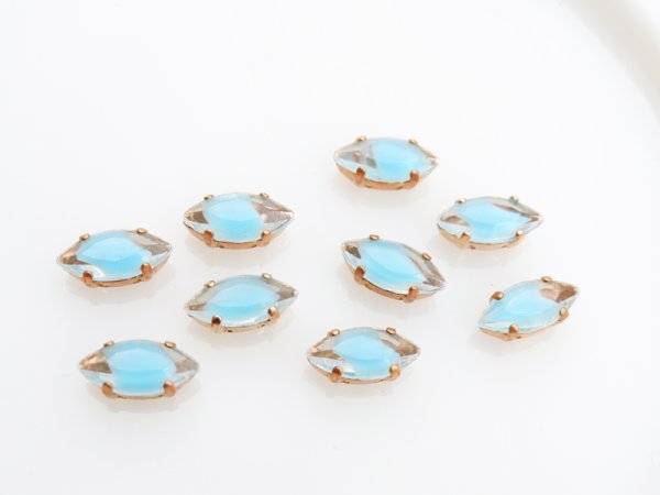 画像3: ドイツヴィンテージラインストーン　ナヴェット【ギブレ・みずいろ】15×7ミリ　縫付け用台座　2個　 (3)