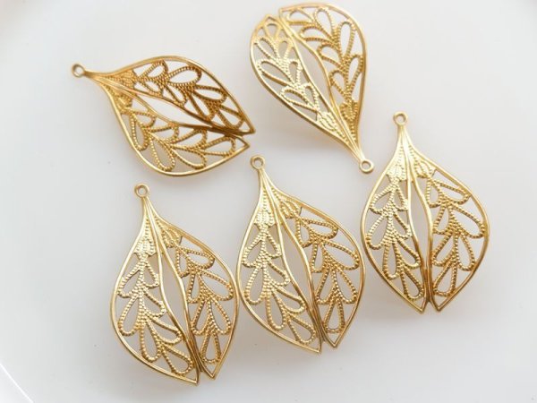 画像4: ヴィンテージUSA真鍮製　大きめリーフ状フィリグリー・ドロップ　　2個 (4)