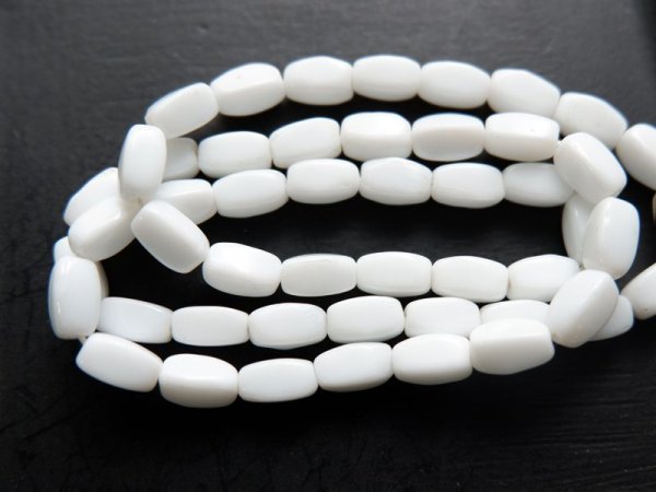 画像2: チェコヴィンテージガラスビーズ　オブロング7ミリ【ホワイト】約45粒 (2)
