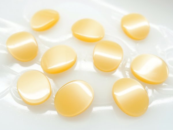 画像3: ヴィンテージルーサイト系カボション・ムーングロウ【オーバル18×14ミリ・ハニーイエロー】 2個 (3)