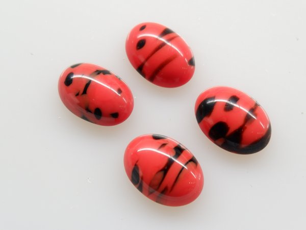 画像2: チェコヴィンテージ・ガラスカボション【コーラル×ブラック】18×13mm　2個 (2)