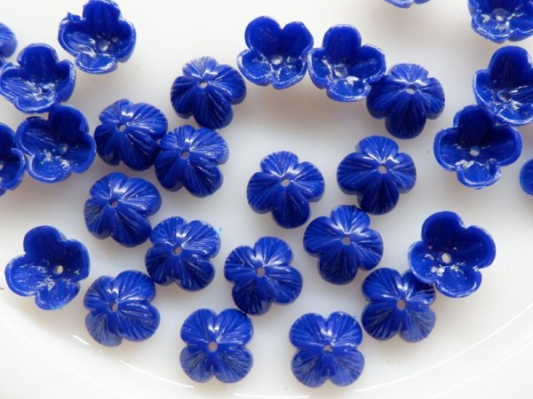 画像2: ドイツヴィンテージ　ルーサイト系フラワービーズ【ネイビー】20個 (2)