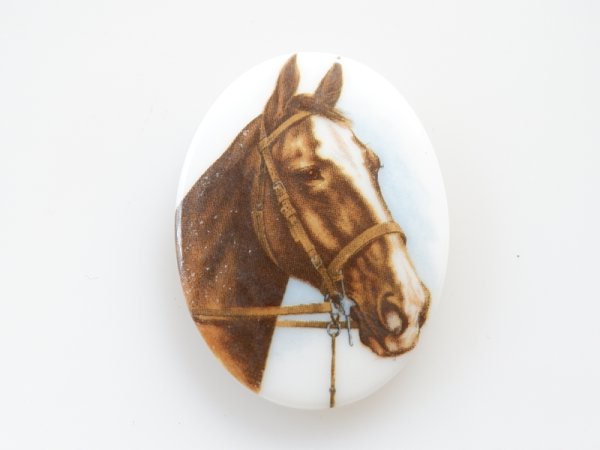 画像2: ドイツヴィンテージ　ガラス製カメオ　40×30ミリ【ホース　茶J】　1個 (2)