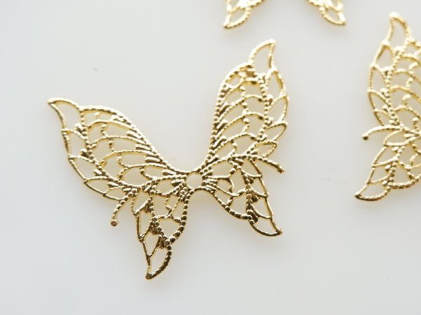 画像1: USA真鍮製 蝶・バタフライ・フィリグリー【フラット・ゴールドメッキ】1個 (1)