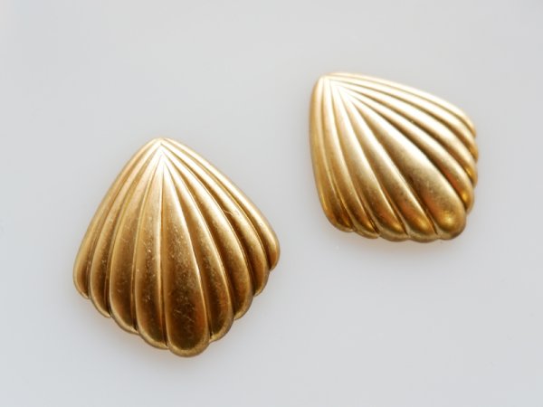 画像2: USA真鍮製 　シェル風スタンピング　2個 (2)