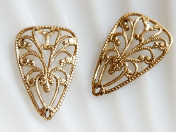 画像2: USA真鍮製　ミリアムハスケルと同じ三角フィリグリー【小】2個 (2)