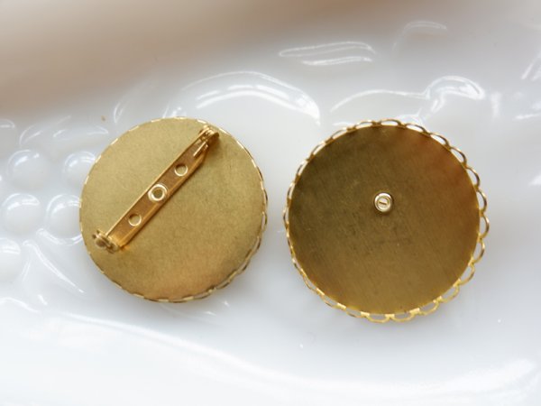 画像2: 当店加工　ヴィンテージ　USA真鍮製　カメオ用ブローチ　38ミリ用　1個 (2)