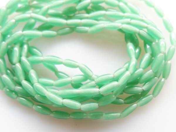 画像4: ジャパンヴィンテージ　オブロングビーズ【ひすい】8.5×3.5mm前後 180粒 140センチ (4)