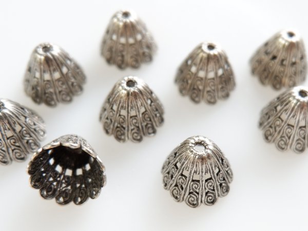 画像2: ミリアムハスケル 銀古美メッキ ビーズキャップ【ラージコーン】2個 (2)