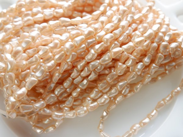 画像4: ジャパンヴィンテージ　バロックガラスパール1本　約98粒　約70センチ (4)