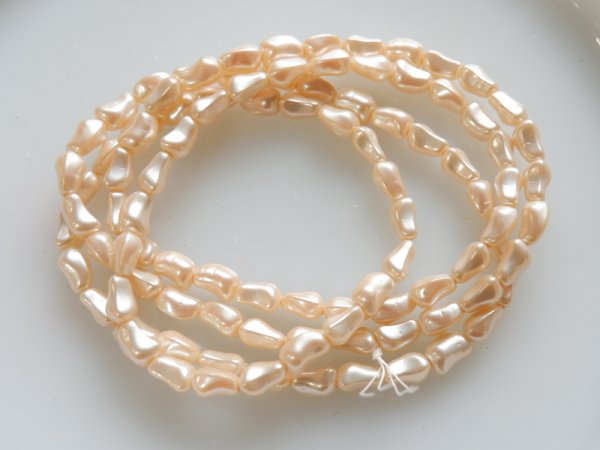 画像3: ジャパンヴィンテージ　バロックガラスパール1本　約98粒　約70センチ (3)