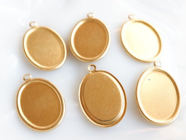 画像2: USA真鍮セッティング・楕円型オーバルカメオ枠【18×13ミリ・シンプル】2個 (2)