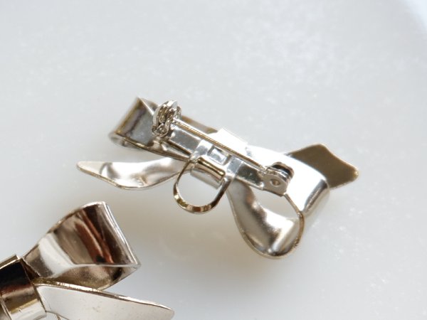 画像3: USAヴィンテージ　リボン型ブローチ【ロジウムメッキ】1個 (3)