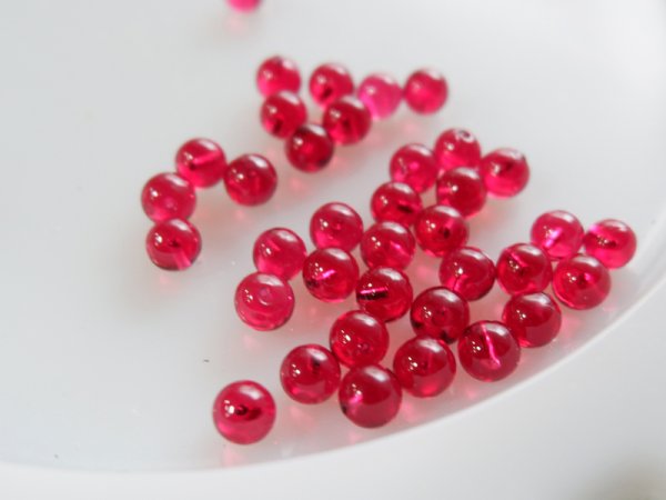 画像3: ジャパンヴィンテージ【片穴ガラス　ルビー5.8ミリ前後】10個　ピアス・イヤリングに。 (3)