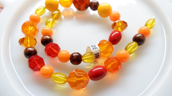 画像2: ジャパンヴィンテージ　リメイク用ネックレス用【オレンジ】 (2)