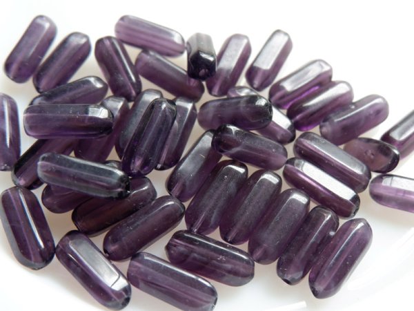 画像2: チェリーブランド ジャパンヴィンテージ・プレスガラスビーズ【アメジスト縦長 20個】 ポンズガラスビーズ (2)