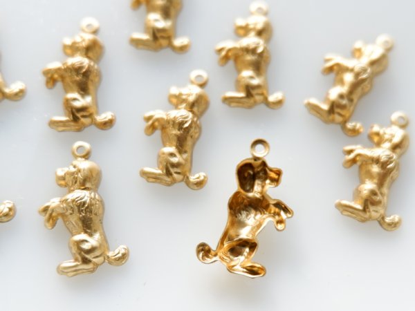 画像3: USA真鍮製　スタンディング・ドッグチャーム　2個　　犬 (3)