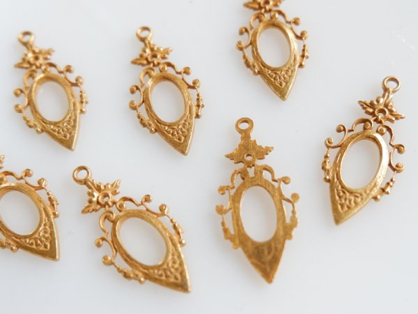 画像3: ミリアムハスケル　ロシアンゴールド【デコレーション・スモールドロップ】2個　ハスケルパーツ (3)